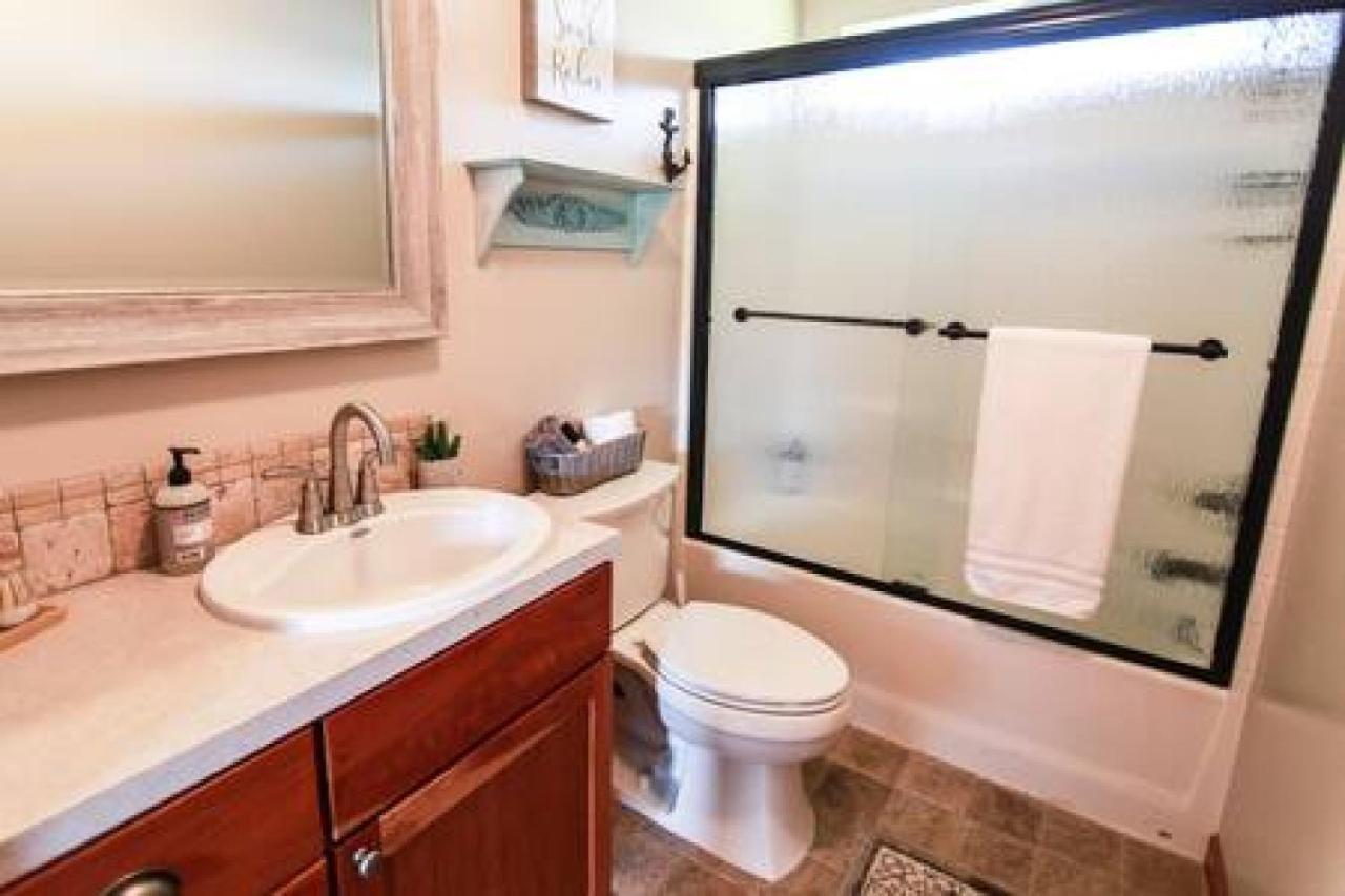 Historic Waterfront Views & Vintage Vibes * Astoria