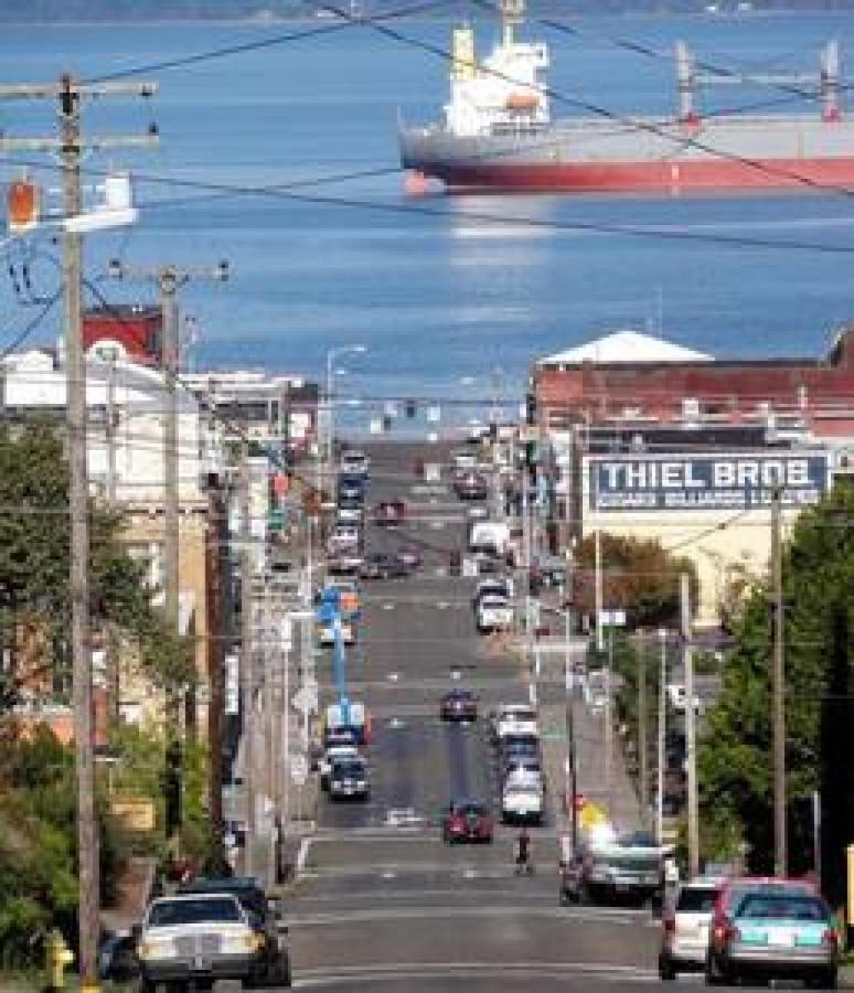 Historic Waterfront Views & Vintage Vibes Astoria