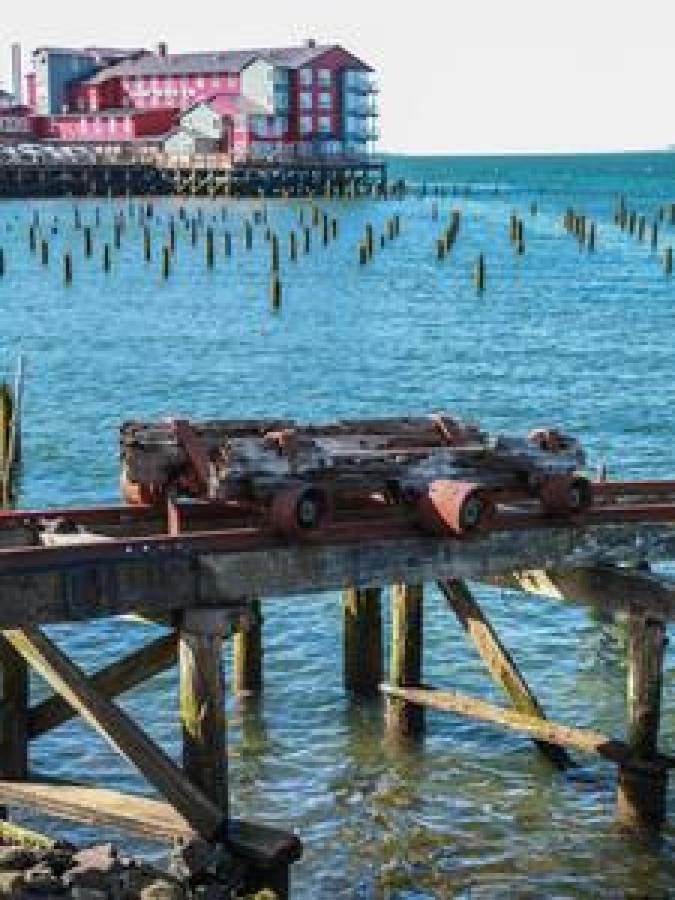 Historic Waterfront Views & Vintage Vibes *